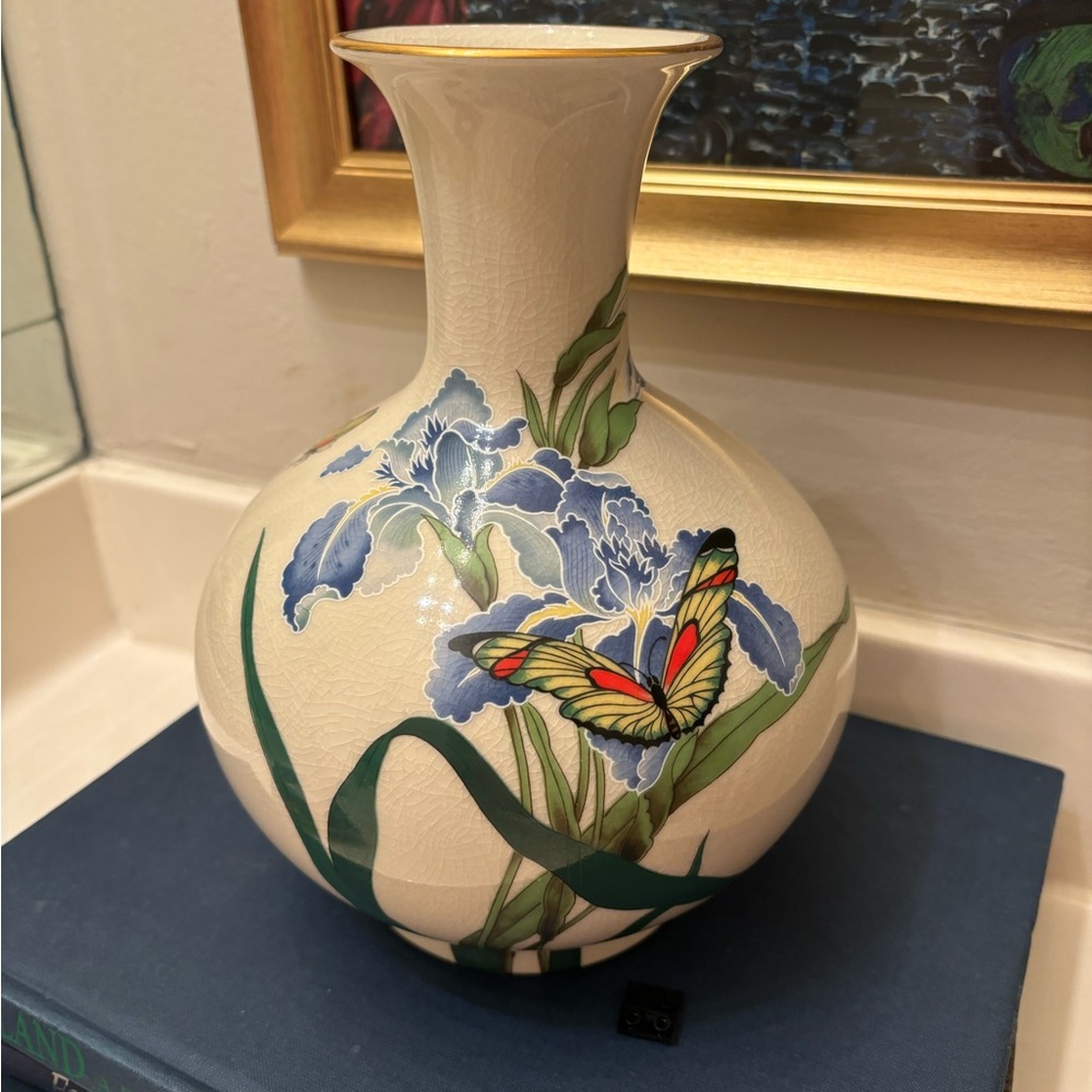 Japanese vase with butterflies